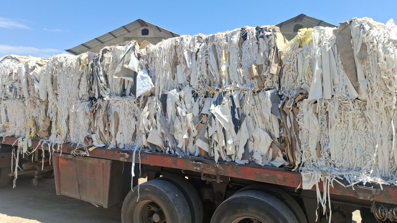 پوشال کاغذ دیواری